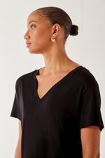 01037507_0002_3-BLUSA-MALHA-V-BASICA