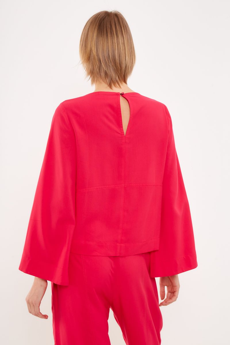 01039268_7234_2-BLUSA-DECOTE-CANOA-RECORTES