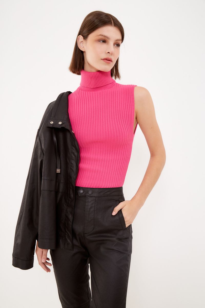 01038572_7234_3-TOP-TRICOT-CANELADO-C--GOLA