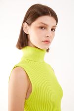 01038572_7404_3-TOP-TRICOT-CANELADO-C--GOLA
