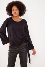 01039339_0002_3-BLUSA-CASUAL-FRANZIDO-LATERAL