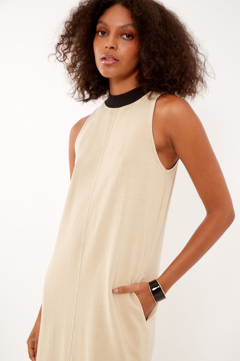 01040694_7318_3-VESTIDO-MALHA-GOLA-RETILINEA