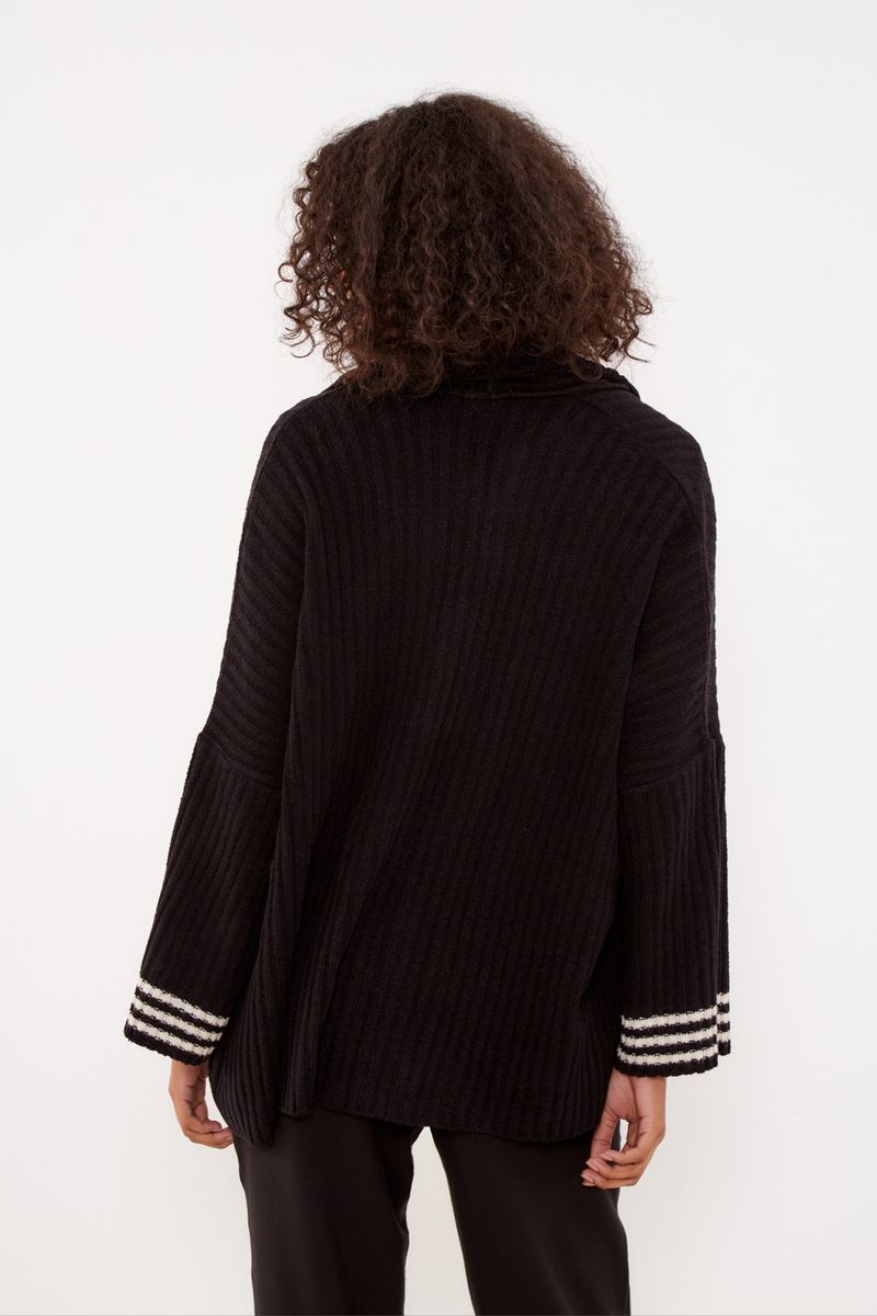 01038955_0002_2-CASACO-TRICOT-LISO-TEXTURA
