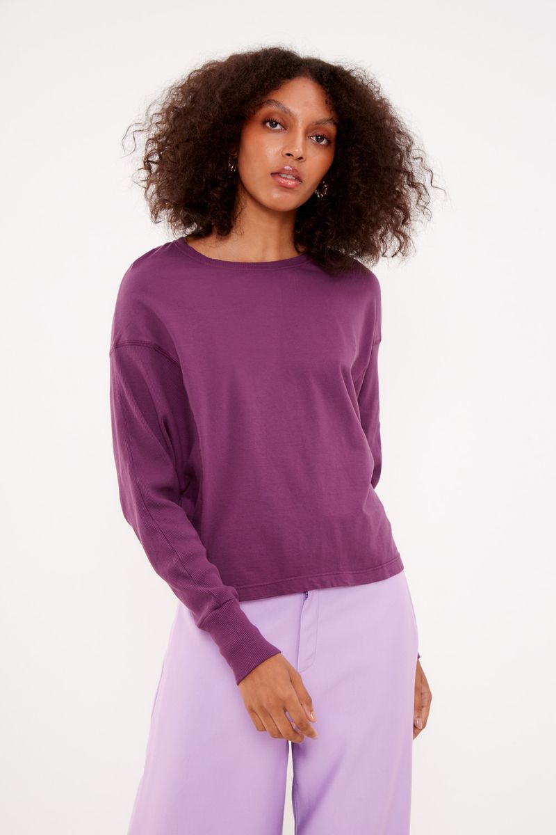 01040683_7319_3-BLUSA-MALHA-LATERAL-CANELADA