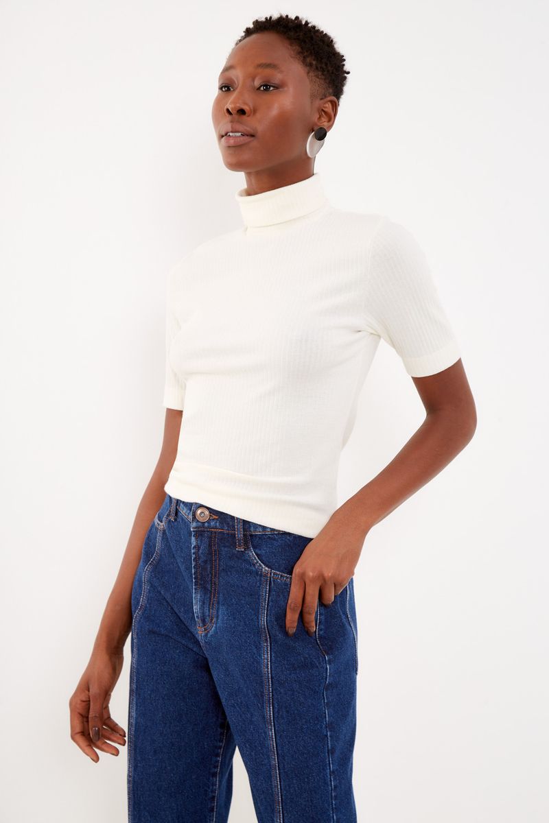 01040678_0072_3-BLUSA-MALHA-GOLA-ALTA-CURTA
