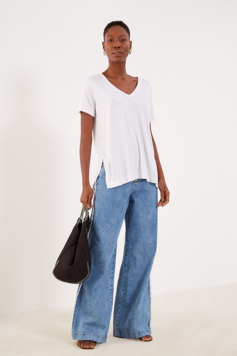 01040848_0001_1-BLUSA-MALHA-DECOTE-V
