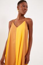 01040309_7453_2-VESTIDO-BICOLOR-DEC-COSTAS