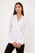 01040363_0001_2-CAMISA-DETALHE-PIERCING