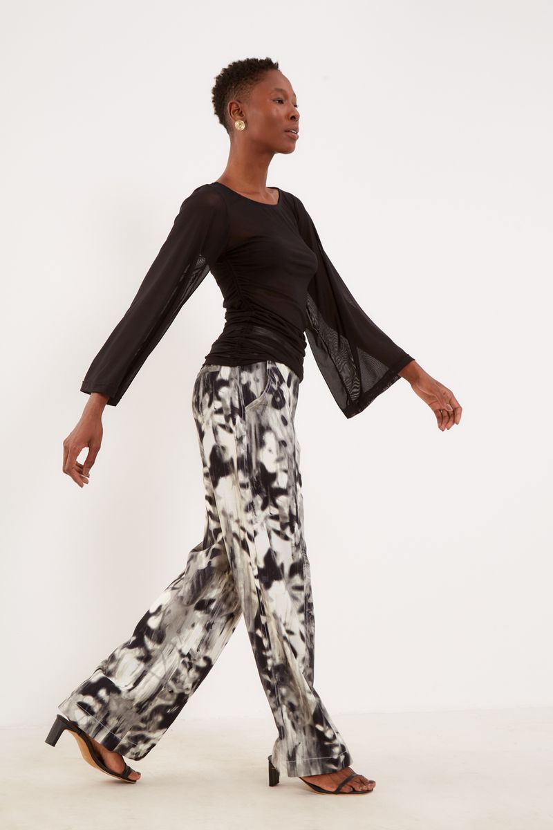 01040748_0002_1-BLUSA-MALHA-TULE-MANGA-AMPLA