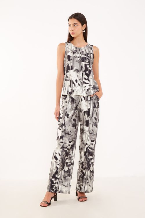 Blusa Estampa Floresta Noite - Est Floresta Noite