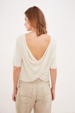 01041827_0072_2-BLUSA-MALHA-DECOTE-COSTAS