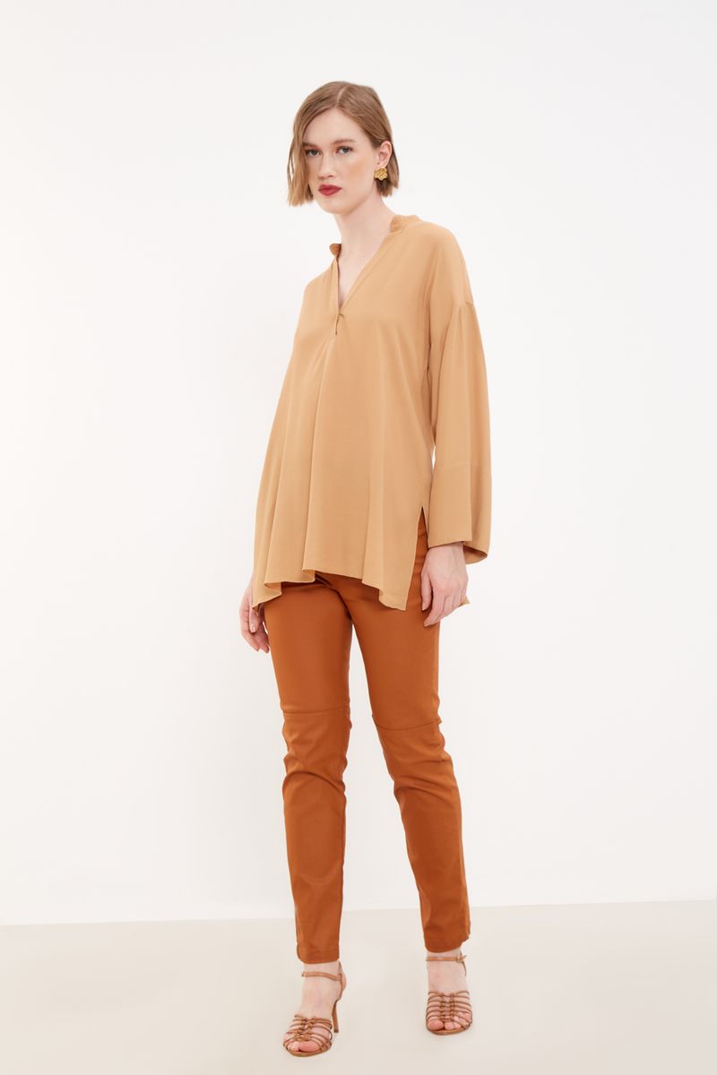 01041913_7671_1-BLUSA-DECOTE-V-AMPLA