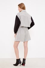 01041890_1086_3-SHORT-CASUAL-LISTRADA-PB