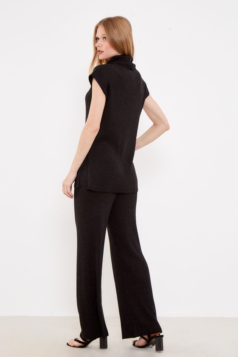 01042244_0002_3-CALCA-TRICOT-C-LUREX