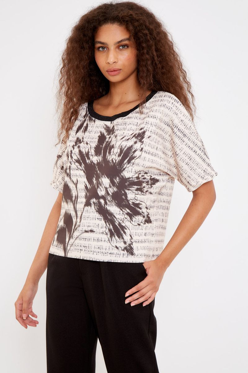 01042567_7772_2-BLUSA-MALHA-EST-FLOR-NOTURNA