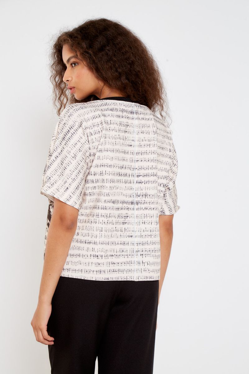 01042567_7772_3-BLUSA-MALHA-EST-FLOR-NOTURNA