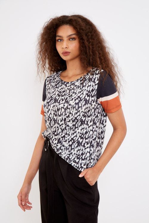 T-Shirt Malha Mix Estampa Carvão - Est Carvao
