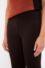 01042795_0002_2-CALCA-FLARE-TRICOT