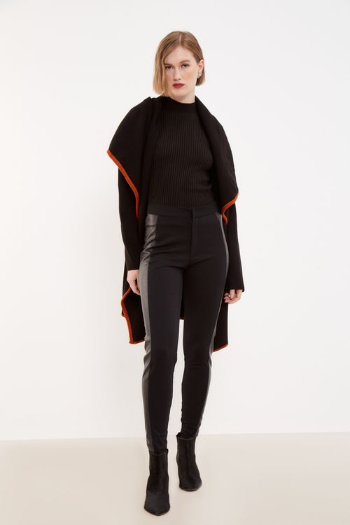 Calça Leggin Couro Eco - Preto