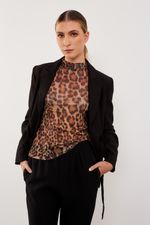 01043990_0511_3-BLUSA-MALHA-TULE-EST-ONCA