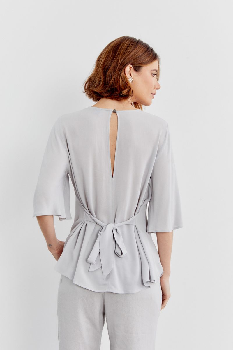 01042318_7798_3-BLUSA-GOTA-AMARRACAO