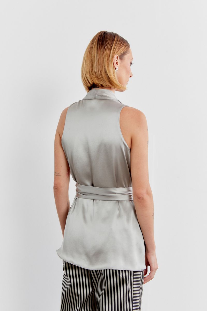 01042842_0035_3-BLUSA-ELABORADA-C-CINTO