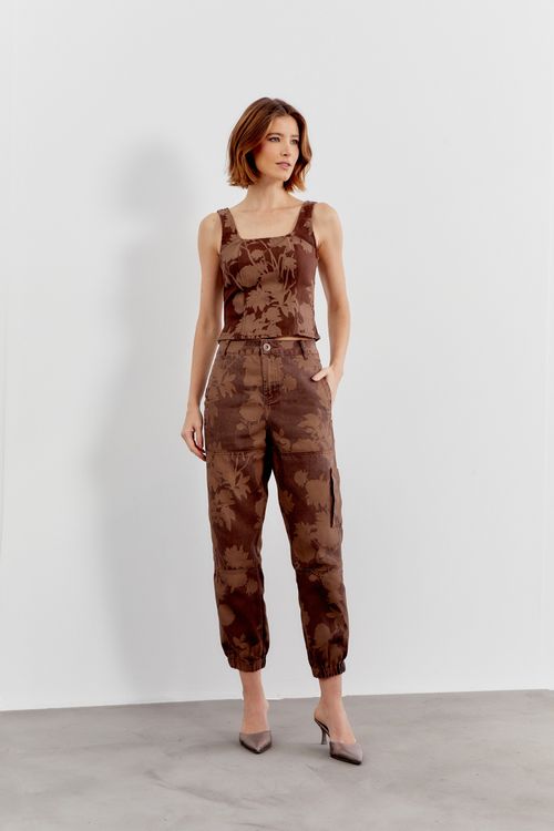Calça Sarja Estampa Flor - Caramelo