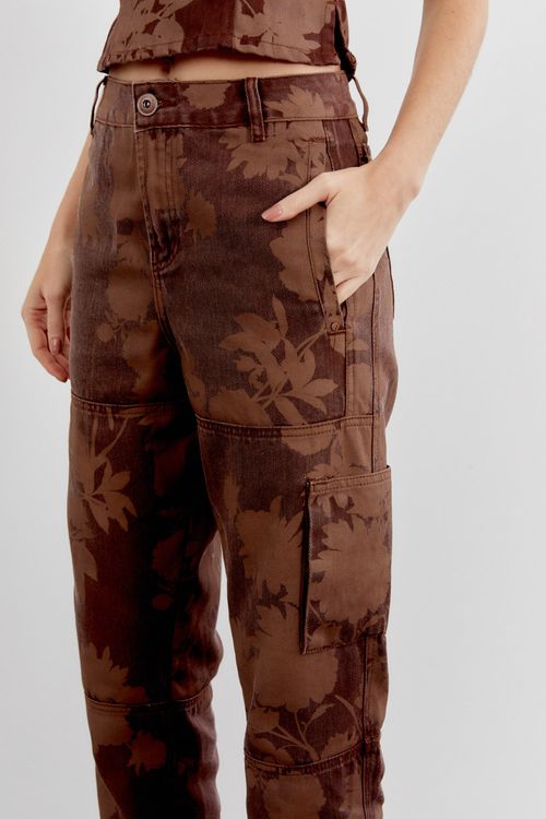 Calça Sarja Estampa Flor - Caramelo