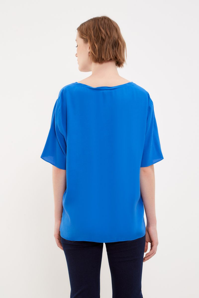 01042291_7630_3-BLUSA-BASICA-DECOTE-V