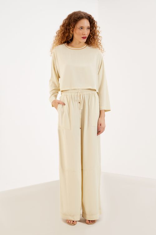Blusa Cropped Cava Deslocada - Off Frio