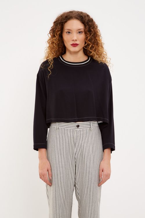 Blusa Cropped Cava Deslocada - Preto