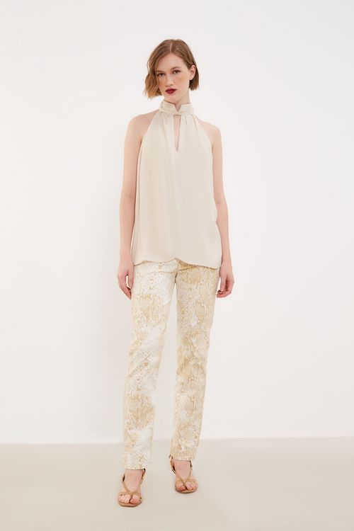 Blusa Gola Abertura Frente - Off Pita