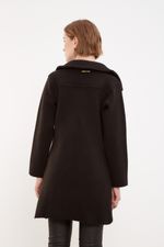 01042015_0002_3-TRENCH-COAT-TRICOT