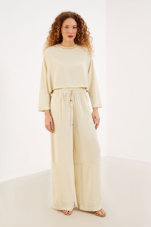Calça Casual Pespontada Ampla - Off Frio