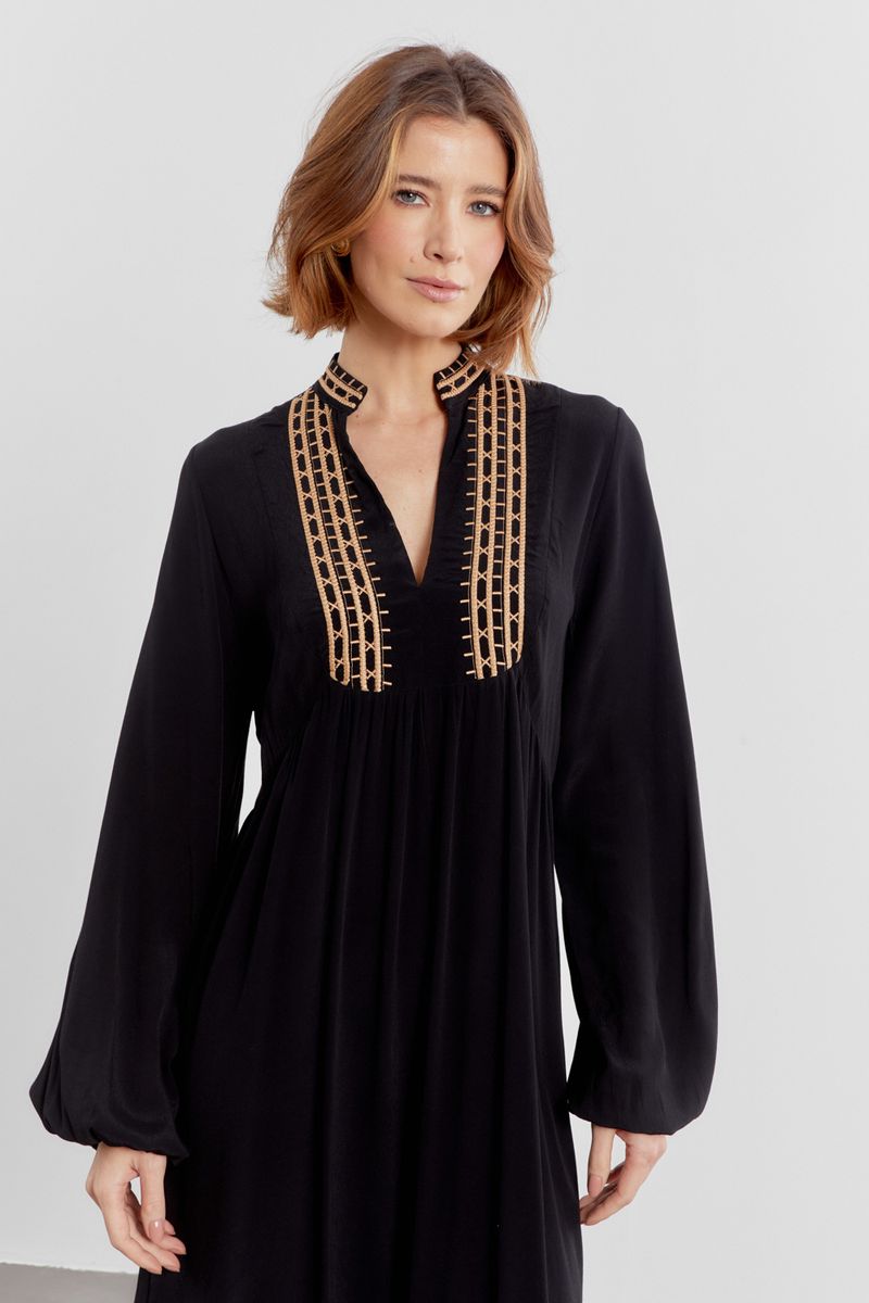 01041383_0002_2-VESTIDO-MIDI-PALA-BORDADA