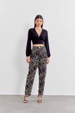01042298_0002_1-BLUSA-PALA-EM-V