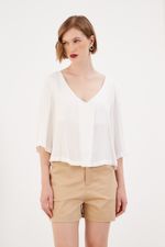 01042441_0072_2-BLUSA-PREGA-DECOTE-V