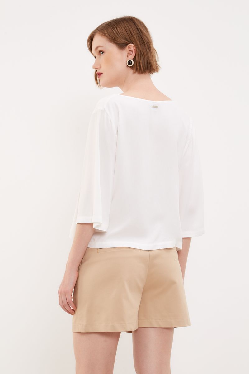 01042441_0072_3-BLUSA-PREGA-DECOTE-V