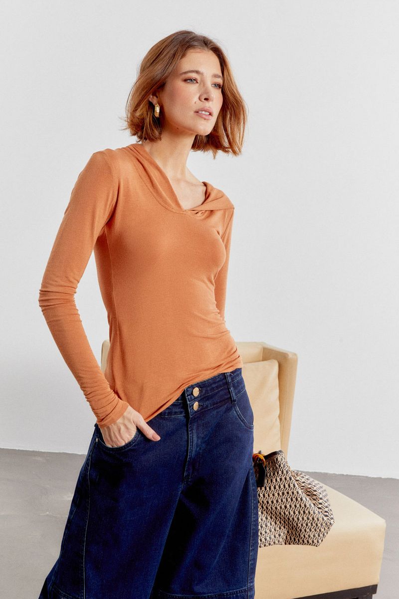 01042706_7799_2-BLUSA-MALHA-CAPUZ