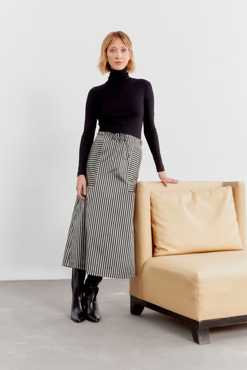Blusa Malha Manga Gola - Preto