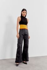 01043138_0002_1-BLUSA-TRICOT-CORES