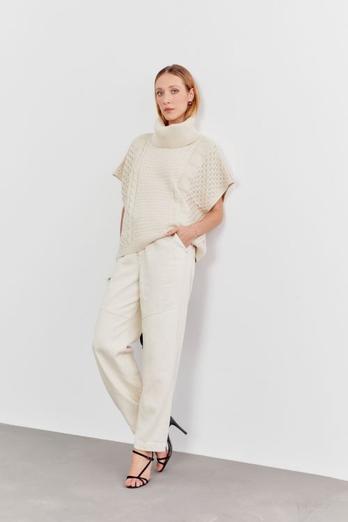 Calça Sarja Aletas Costas - Cru