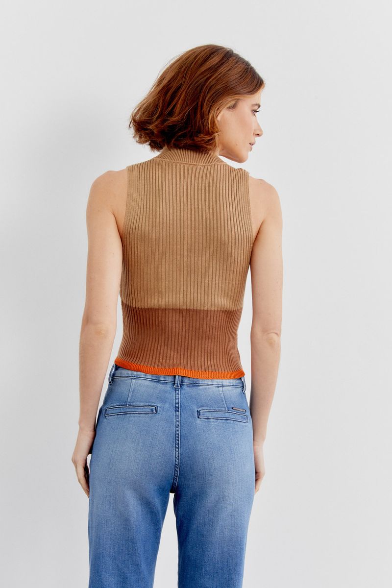01043138_7794_3-BLUSA-TRICOT-CORES