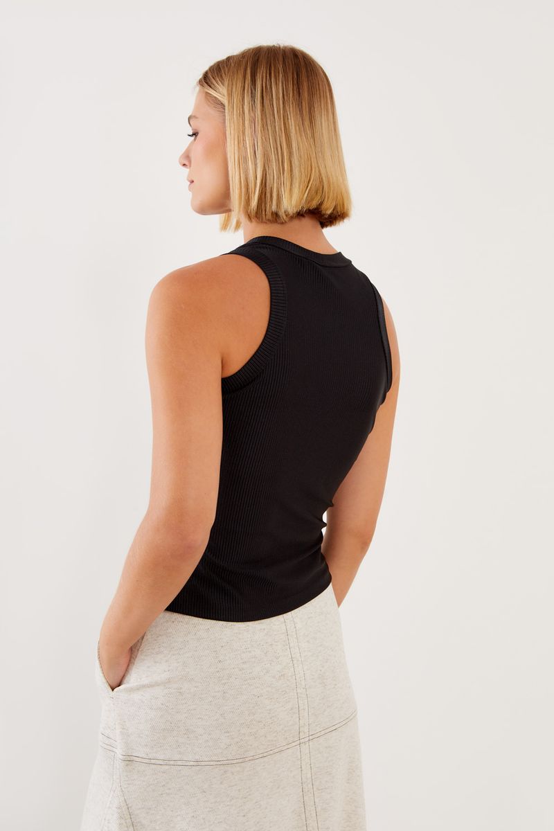 01042777_0002_3-BLUSA-MALHA-CANELADA