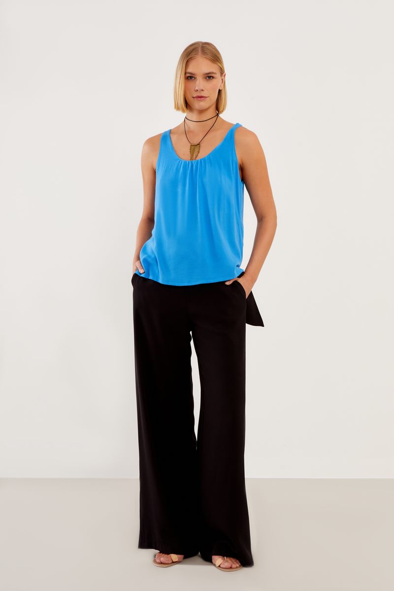 01043263_7966_1-BLUSA-CASUAL-DECOTE-U