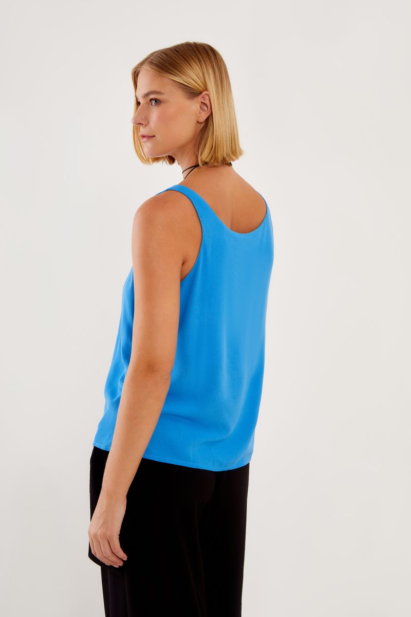 01043263_7966_3-BLUSA-CASUAL-DECOTE-U