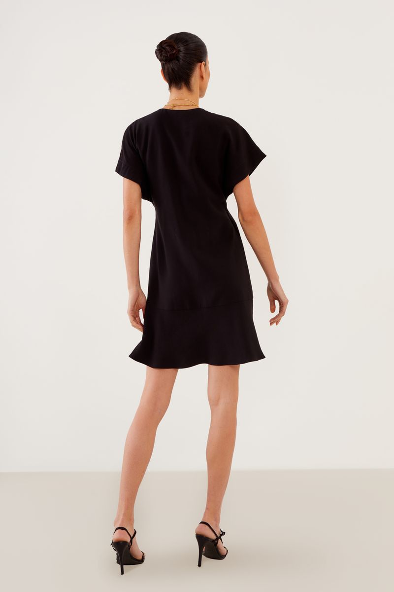 01043142_0002_3-VESTIDO-CURTO-TRANSPASSE-BABADO