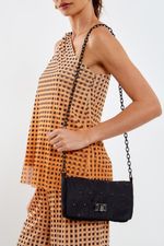 01043956_0002_1-BOLSA-BAGUETE-REBITE