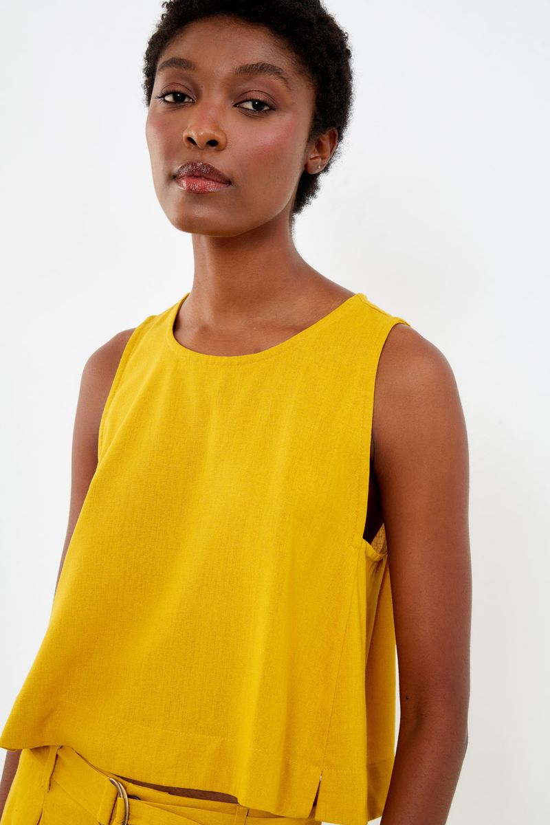 01044970_8133_3-BLUSA-CURTA-CAVADA