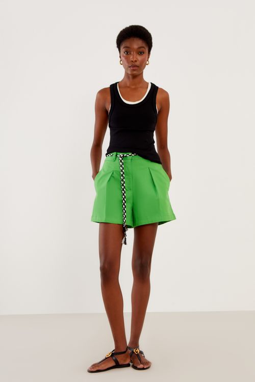 Short Casual Com Fivela - Verde Vivaz
